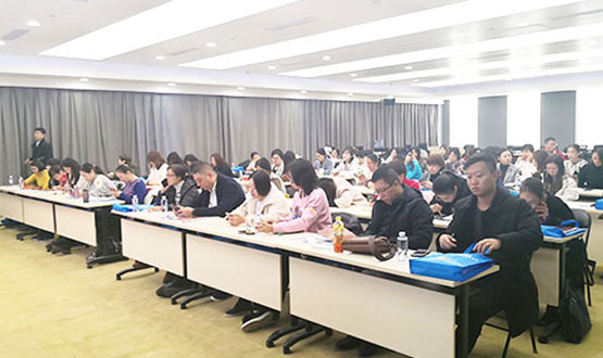 助力企業(yè)發(fā)展，預(yù)防社保風(fēng)險(xiǎn)——諾亞人力資源《社保入稅風(fēng)險(xiǎn)分析》公開課圓滿舉辦